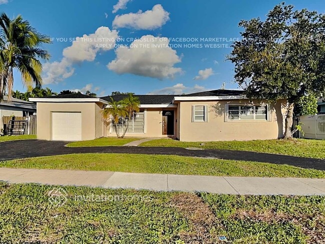 Building Photo - 19441 NE 19th Ct