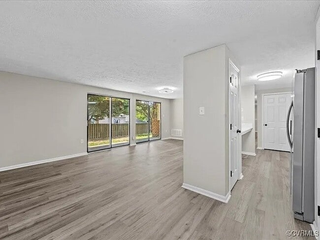 Photo - 7604 Roscommon Ct