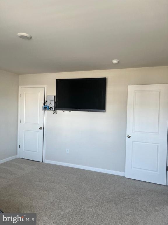 Photo - 115 Bell Tower Ln