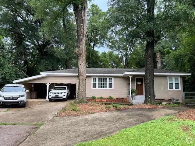 Building Photo - 104 S Hilltop Dr Rental