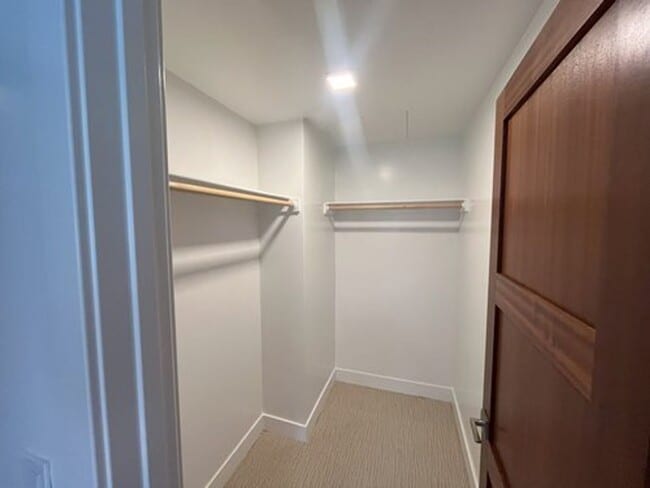 Photo - Corner Unit