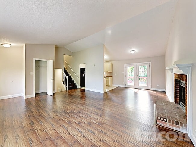 Photo - 5801 Leaf Ct