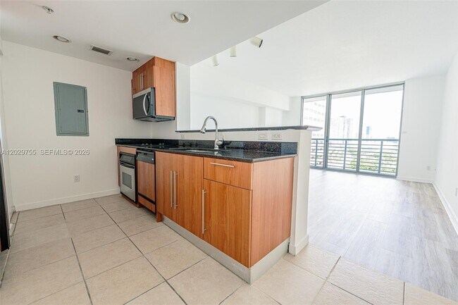 Photo - 325 S Biscayne Blvd Unit 2020
