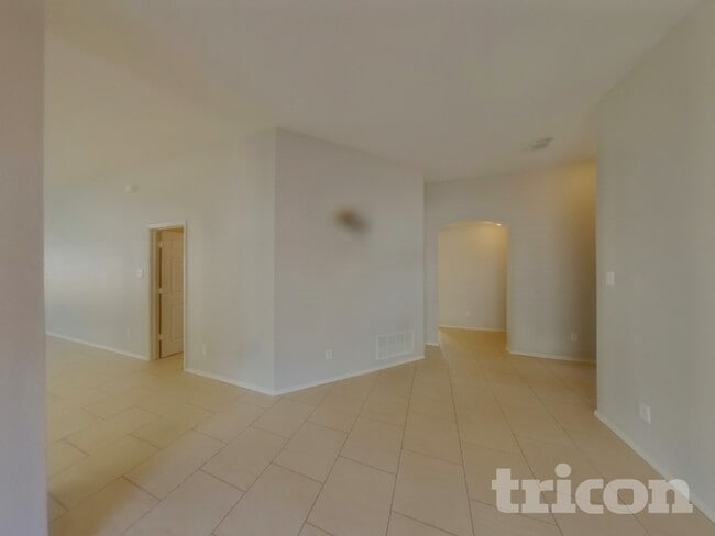 Photo - 5417 Elk Ridge Dr