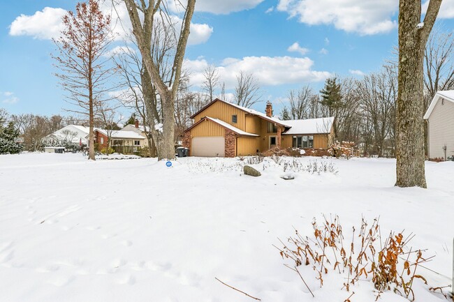 Photo - 6235 Sunnywood Dr