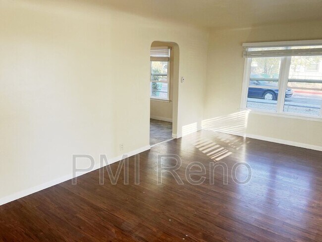 Photo - 1931 Valley Rd