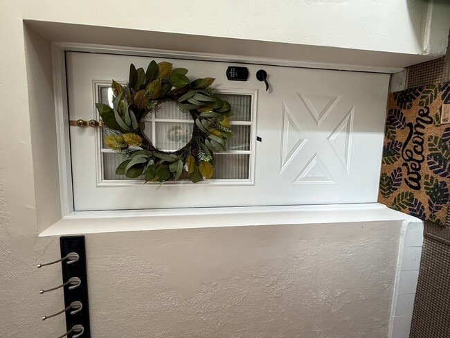 Photo - 6010 W Seminole St Unit 2