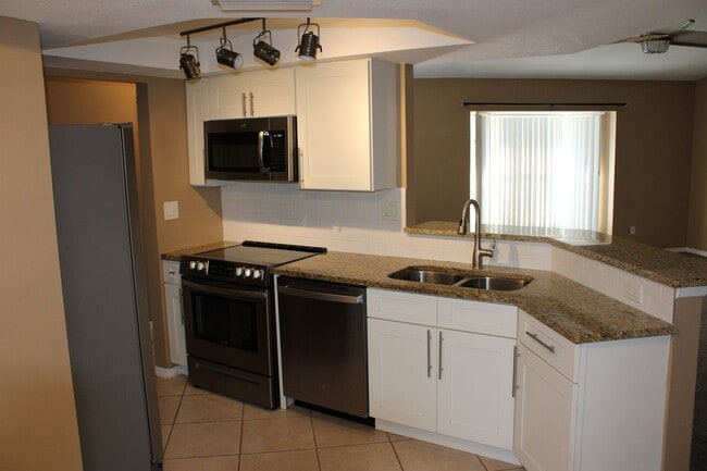 Photo - Updated 3 bedroom 2 bath in Greenbrook Estates