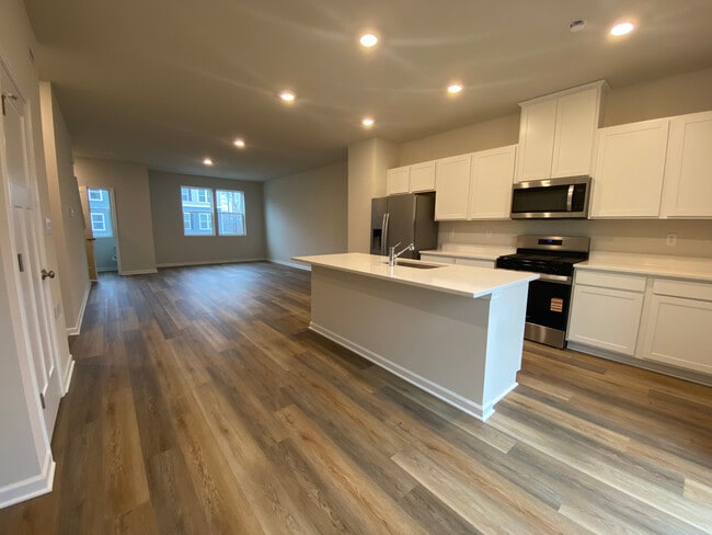 Photo - 726 Hardman Dr