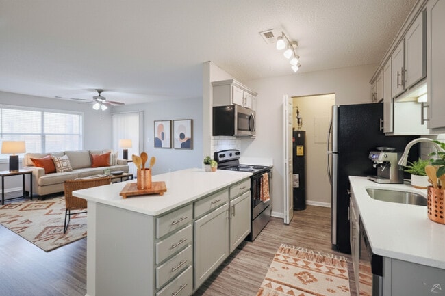 Photo - Triangle Park Apartments