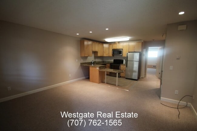 Photo - Lovely 1 Bedroom/1 Bathroom West Petaluma Condo Available Now