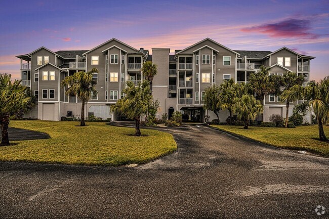 Building Photo - 5727 Biscayne Ct Rental