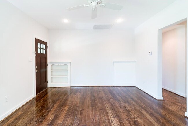 4535 1/2 Walker St Unit A