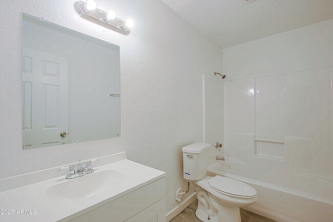 Photo - 13211 North 21st Pl