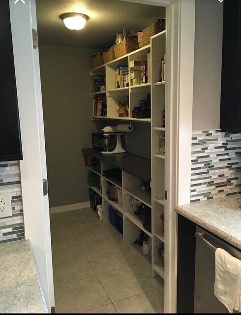 Photo - 1122 Winther Blvd House