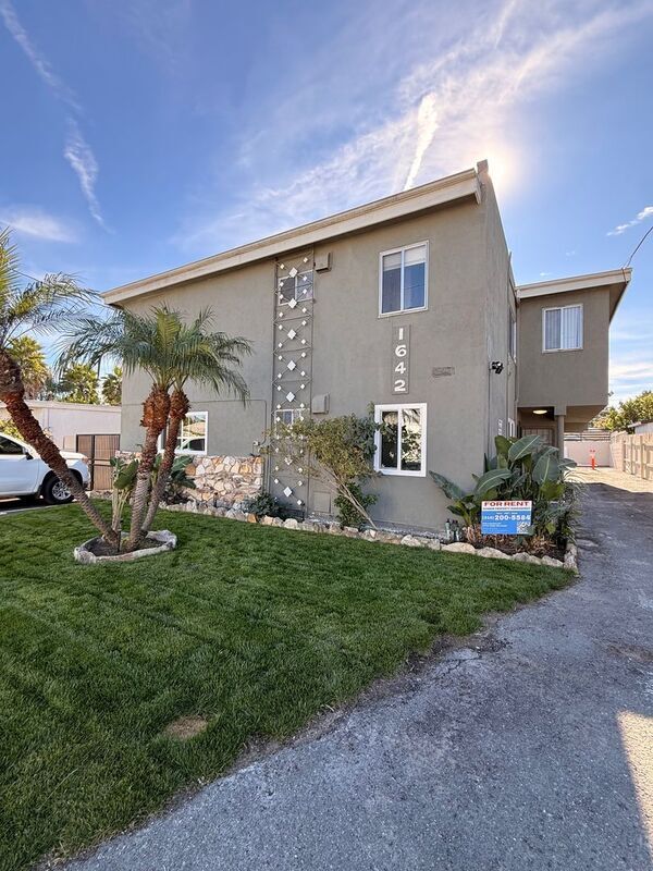 Building Photo - 1642 259th Pl Unit 2