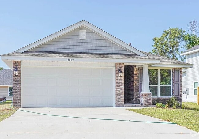 Building Photo - 1715 Leigh Lp Rental
