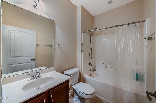 Photo - 4612 Thorn Leaf Court