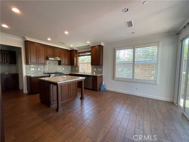 Photo - 123 Stallion