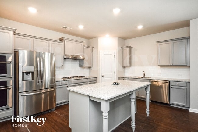 Photo - 3644 Moon Crest Dr