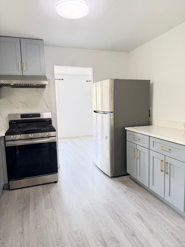 Photo - 57-24 Cloverdale Blvd Unit #2FL