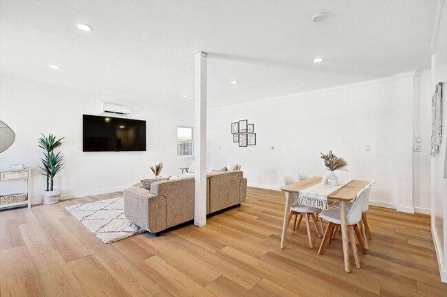 Photo - 3322 Darby Ln Unit SI ID1056423P