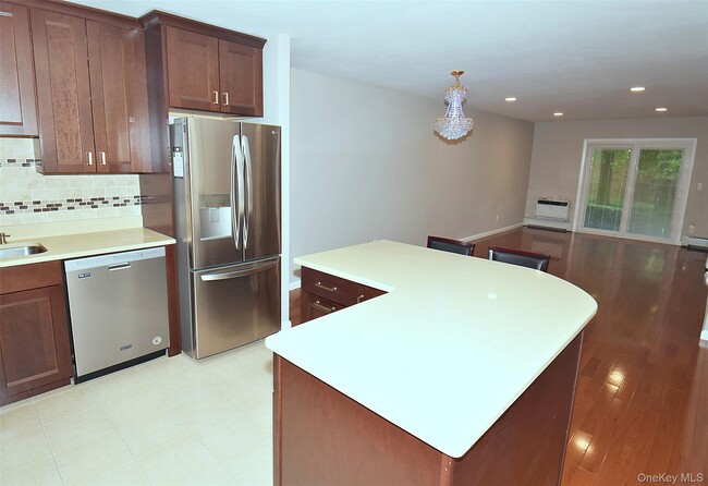 Photo - 208-04 Robert Rd Unit 189 L