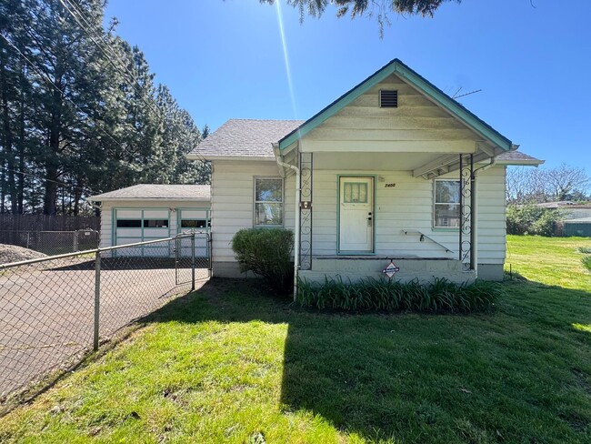 Building Photo - Spacious & Updated Home with Bonus Room, Large Basement, & Garage