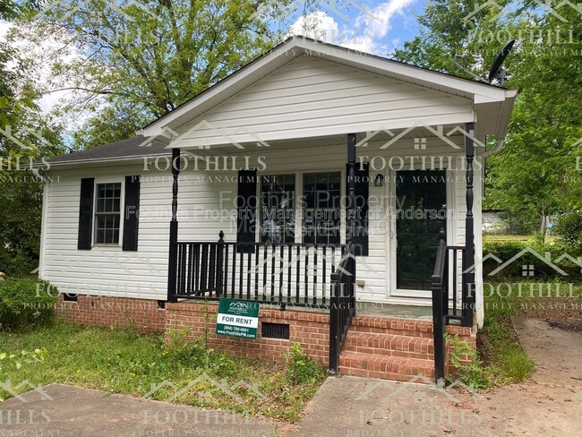 Building Photo - 201 F St