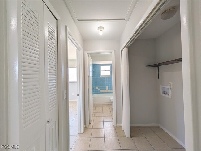 Photo - 427 NE Pine Island Ln