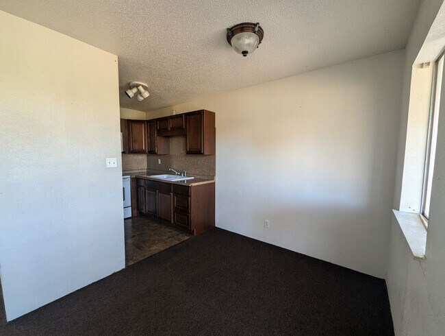 Photo - 1 Bed/1 Bath Apartment in Melbourne Water, Trash, Sewer Included Unit 8