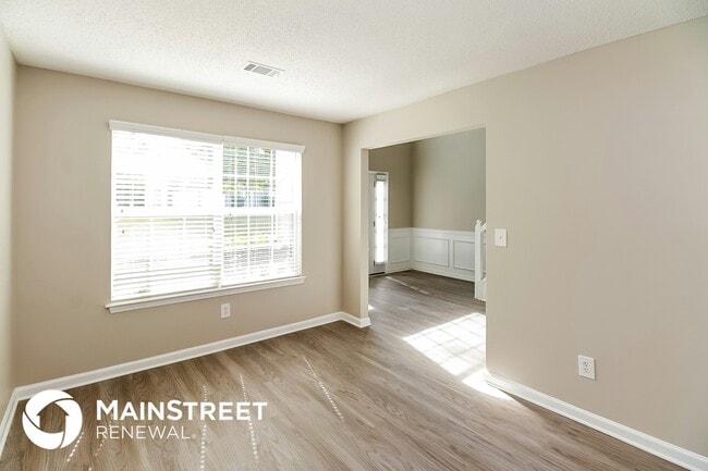 Photo - 4325 Holliday Rd