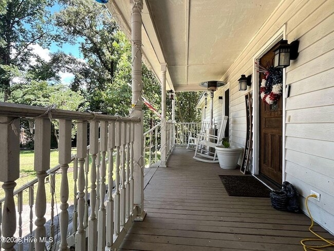 Photo - 8879 Cliffdale Rd