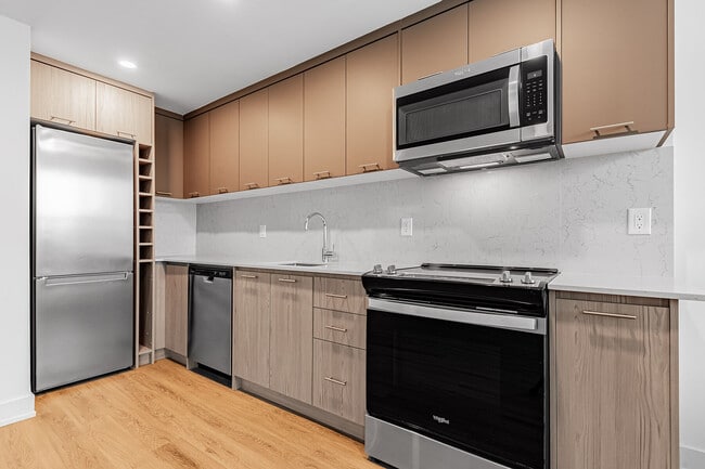 Photo - 135 Tyndall Ave