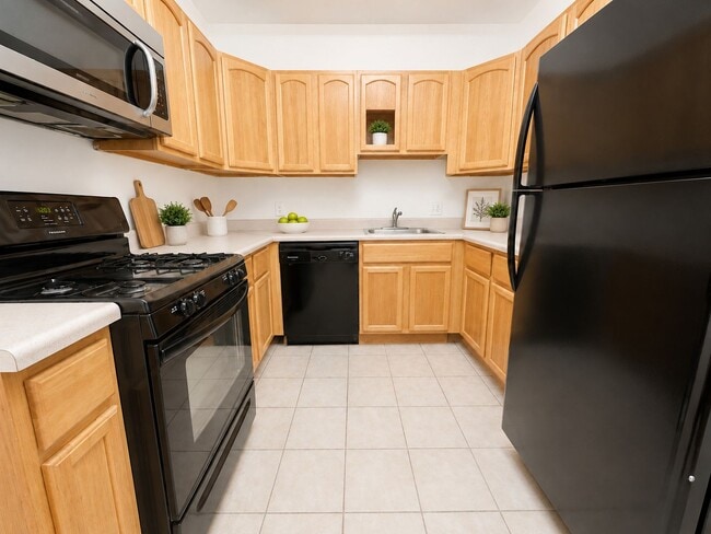 Photo - Spacious 7-Bedroom Home Near Temple University | Prime North Central Location