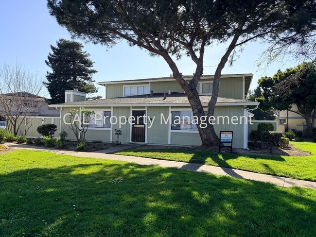 Photo - Northgate Village Condo 2 Bed/1 Bath!