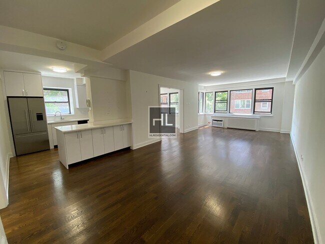Building Photo - BEEKMAN PLACE