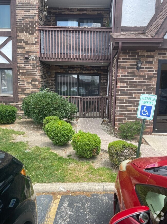 Building Photo - 10630 Ridgeland Ave Unit 1A Rental