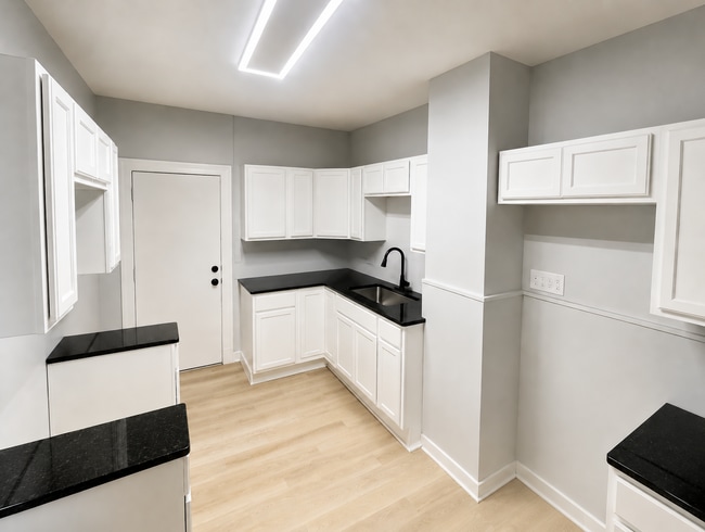 Photo - 815 Elmwood Ave