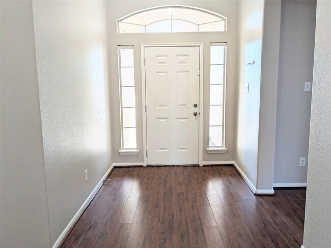 Photo - 20110 Goss Hollow Ln