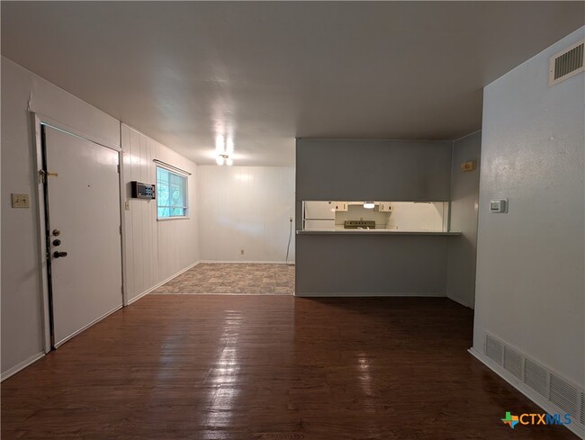 Photo - 165 Richter Ln
