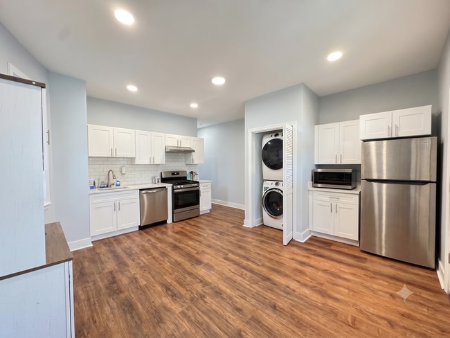 Photo - Spacious 3BR w/ In-Unit Laundry – Renovated, Near Yale SOM Unit 2R