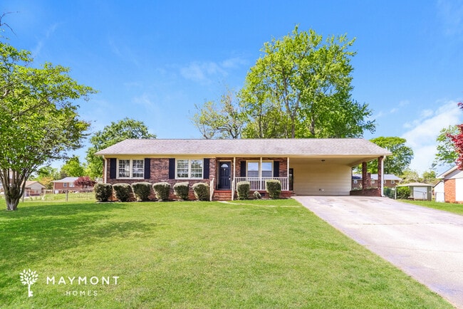 Building Photo - 409 Shamrock Dr