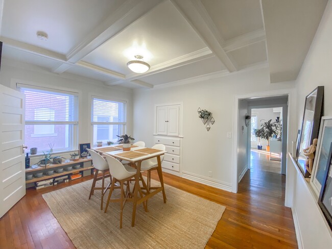 Photo - 3513 Wyandotte St Unit 2S