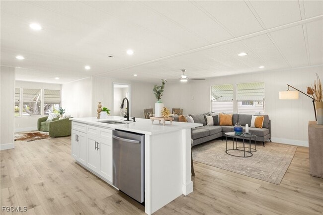 Photo - 865 Cape Haze Ln