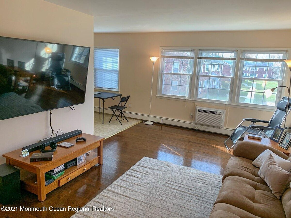 Photo - 48 Stonehurst Blvd Unit E