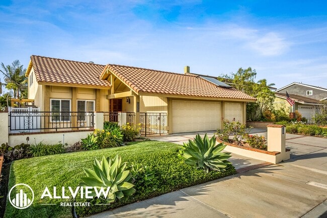 Photo - 6351 Glenfox Dr