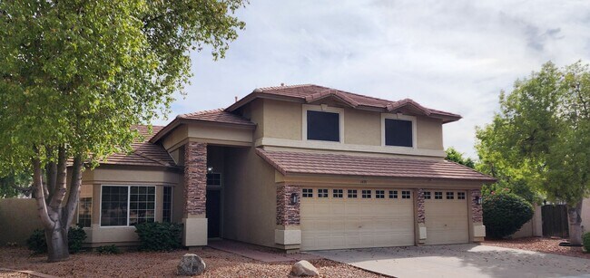 Photo - 3 Bedroom + Office Home in the Vineyards Community Near W Germann Rd and S Dobson Rd!