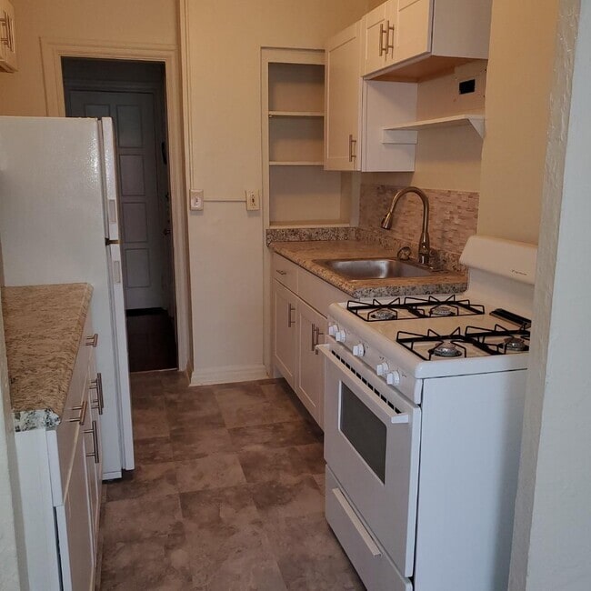 Seeley Apartments