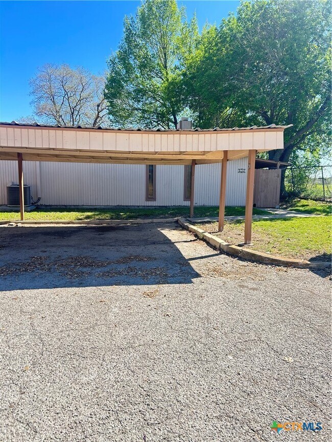 Photo - 1051 Country Club Dr Unit 28